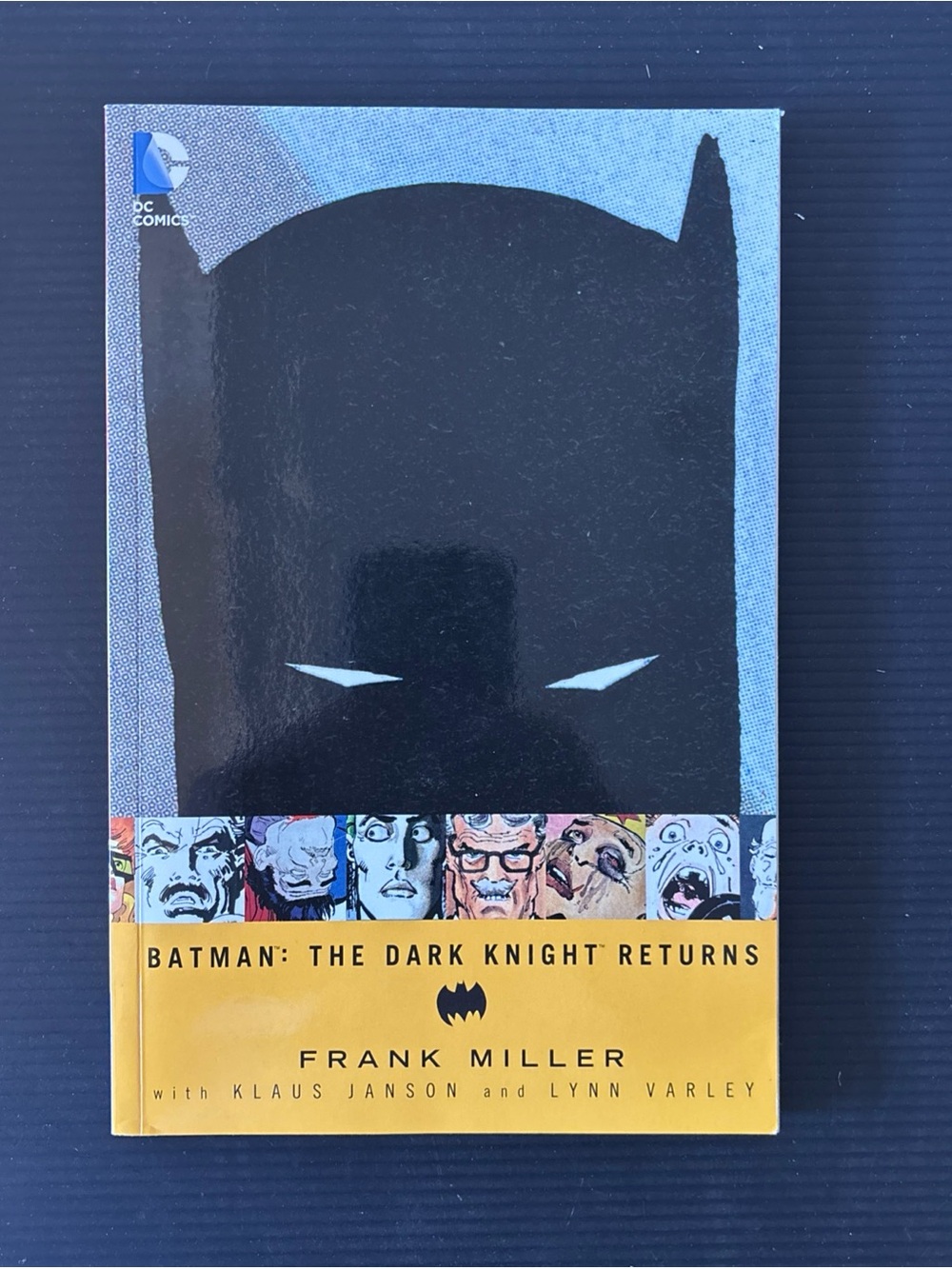 Batman The Dark Knight Returns Frank Miller DC Comics 2002 Graphic Novel Paperba